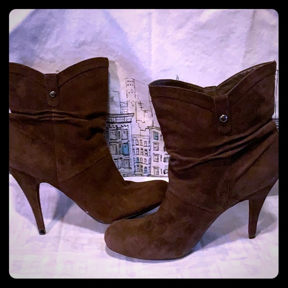 Guess Shoes - Cute guess heeled boots